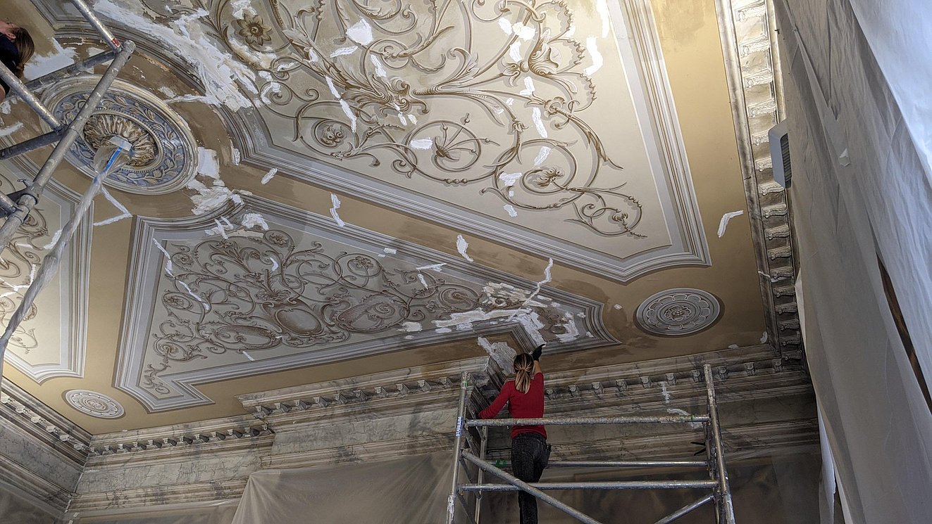 Rénovation plafond salon Henri Pottevin, salle des mariages