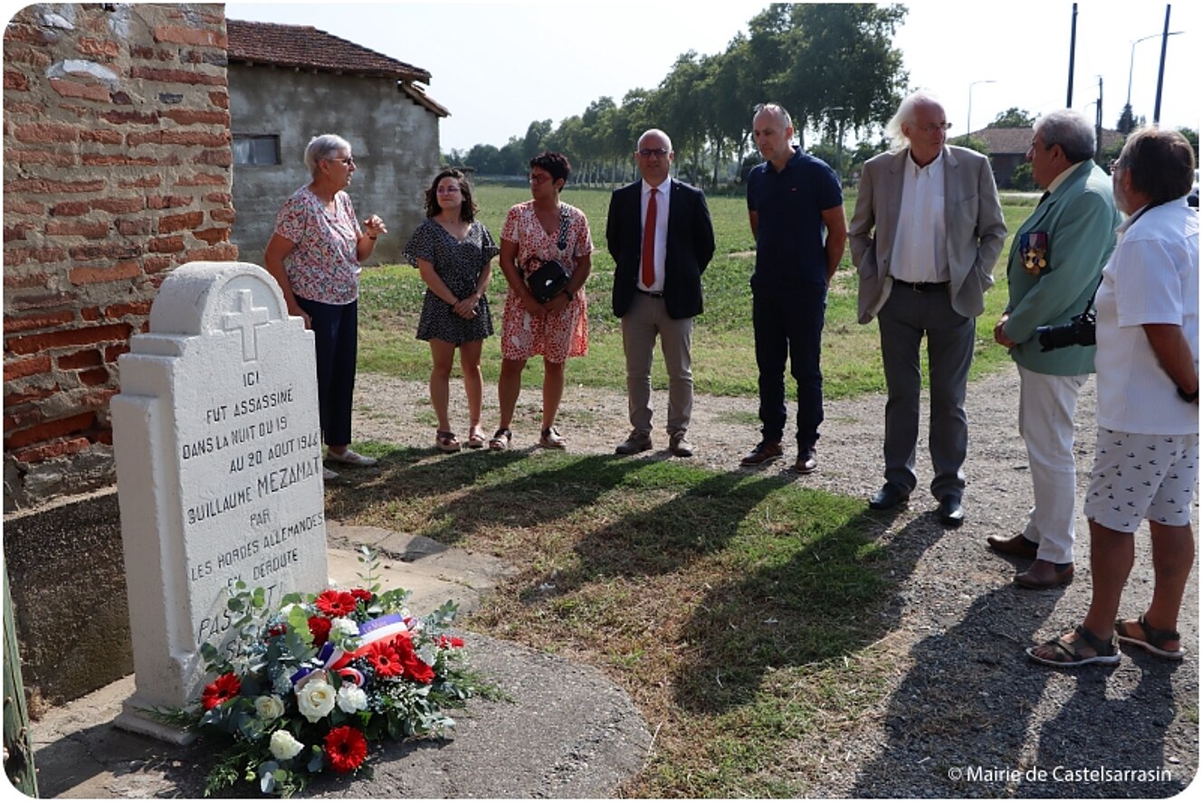 Dépot de gerbe sur la stèle de Guillaume Mézamat à l'occasion des 80 ans de la Libération de Castelsarrasin le 20 aout 2024