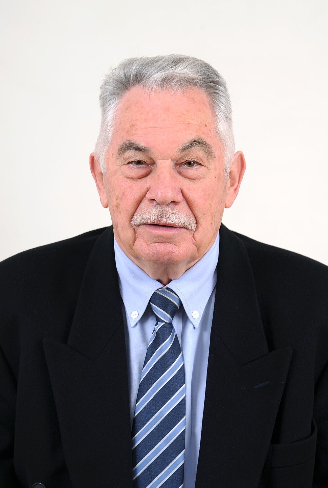 Portrait de face de Monsieur LANNES Portrait de face de Monsieur LANNES