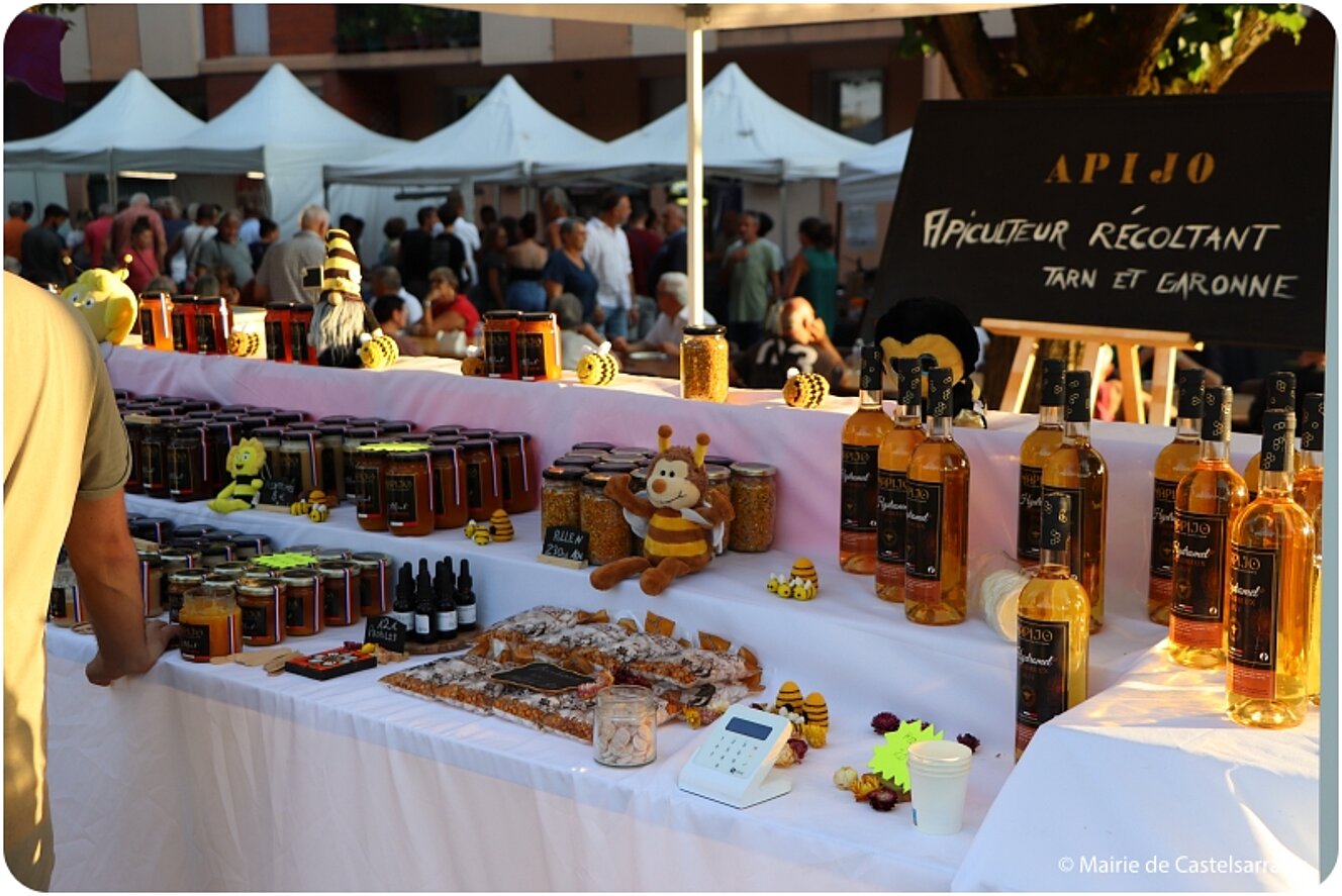 Festiv'été : Marché artisanal et Gourmand - Vendredi 2 aout 2024 au Port Jacques-Yves Cousteau avec le groupe JEYO