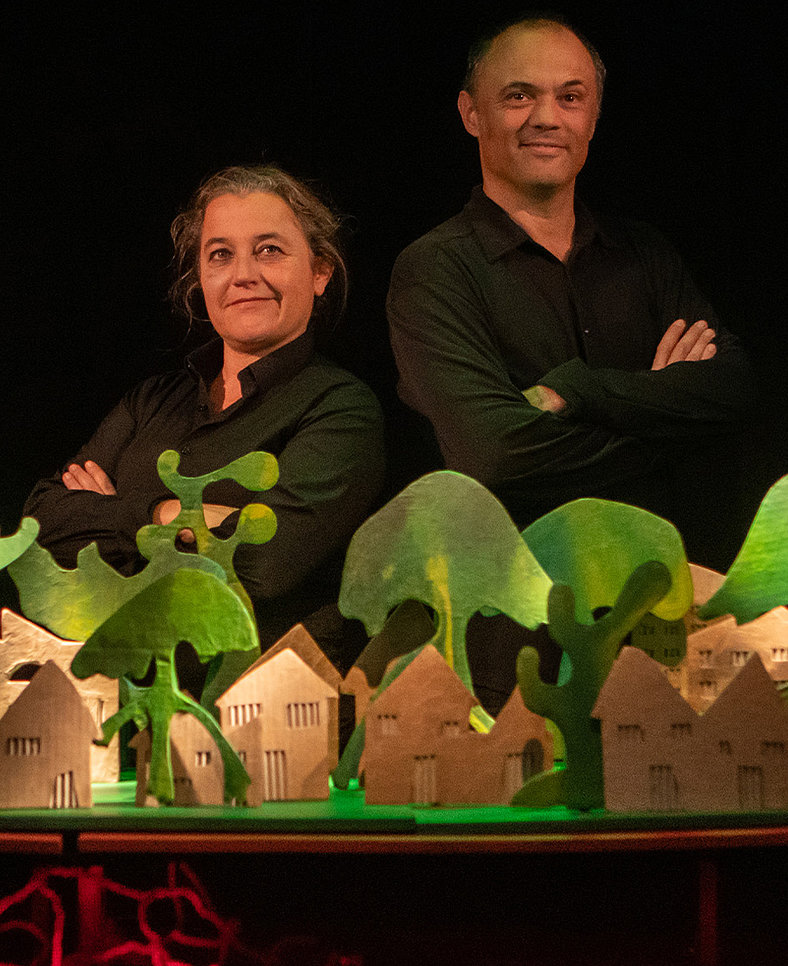 La Compagnie Rouge Les Anges présente JEUNE PUBLIC | L'ARBRE MERCREDI 13 MARS - 16h