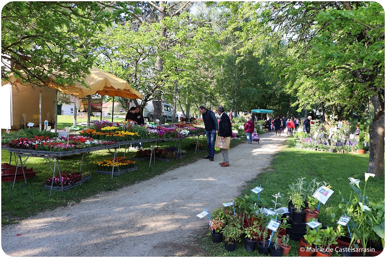 Arts en Fleurs 2025 au parc de Clairefont à Castelsarrasin