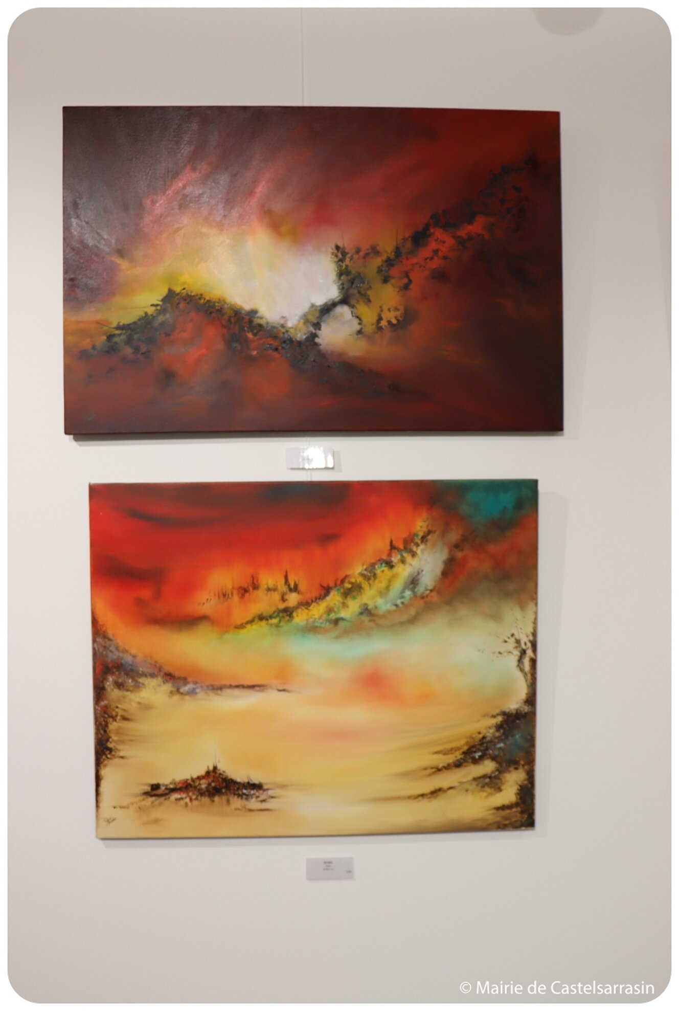 2 tableaux de l'expositon, paysages dans des tons oranges 2 tableaux de l'expositon, paysages dans des tons oranges