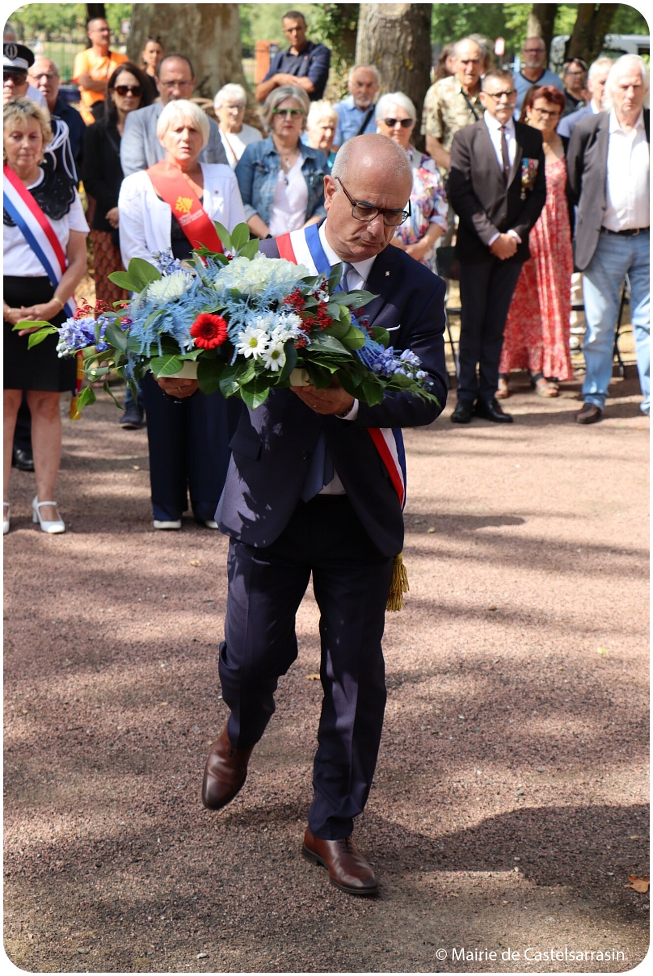 Cérémonie commémorative du 81e anniversaire de la Libération de Castelsarrasin au monument aux Morts.