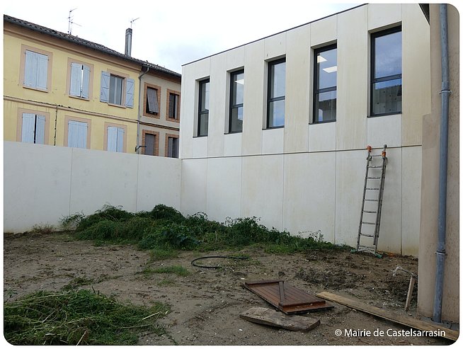 Extérieur du bâtiment en travaux