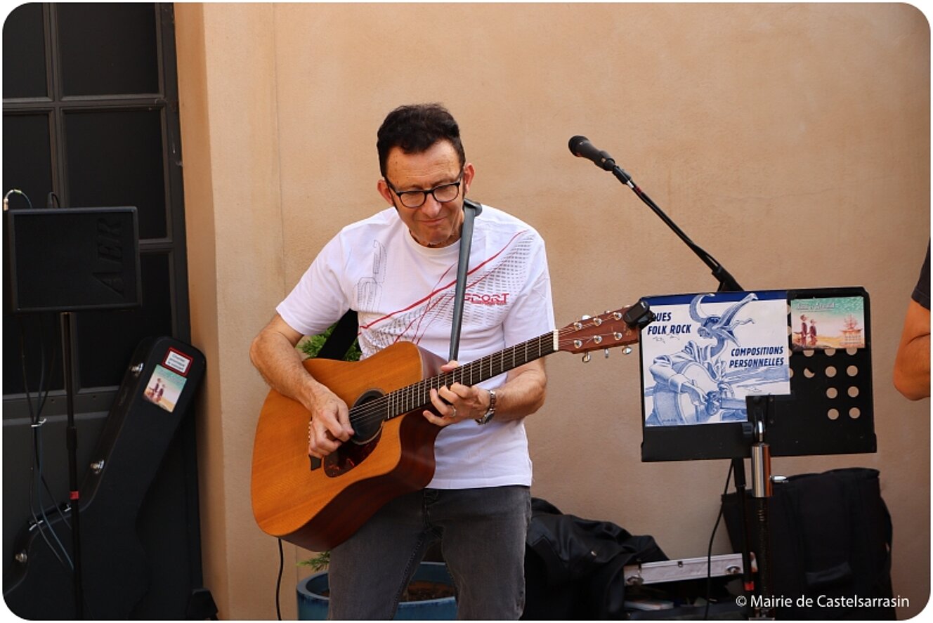 Photos du vernissage de l'exposition des oeuvres de l'artiste peintre Jérôme Tuffal