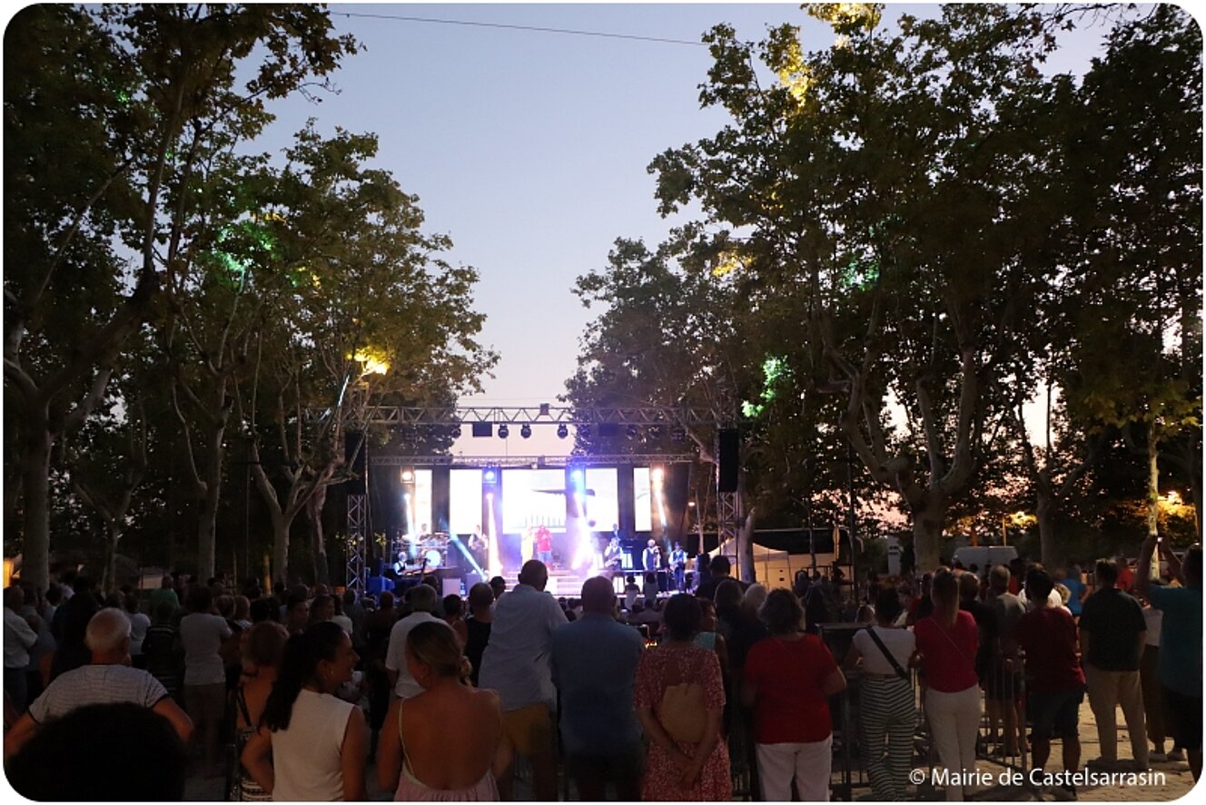 Fête de la Libération avec l'orchestre Jean Ribul - Dimanche 20 août 2023 - Promenade du Château