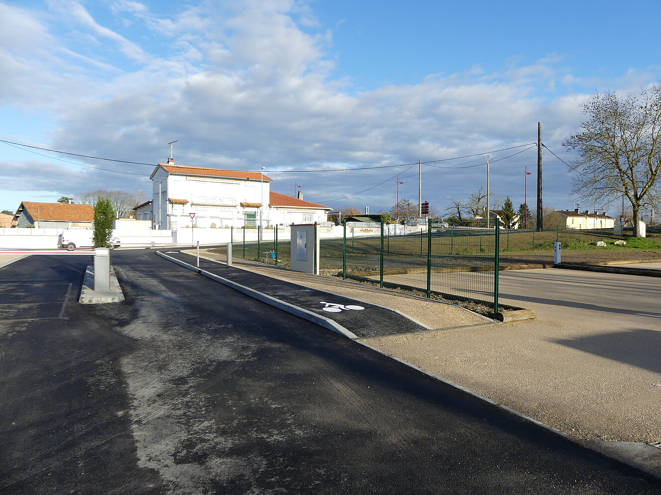 Nouvelle aire de camping-car et sa piste cyclable Nouvelle aire de camping-car et sa piste cyclable