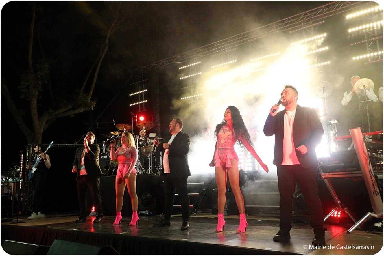 Fête de la Libération a la promenade du Château le mardi 20 août 2024 avec l'orchestre Newzik de Bruno Esposito