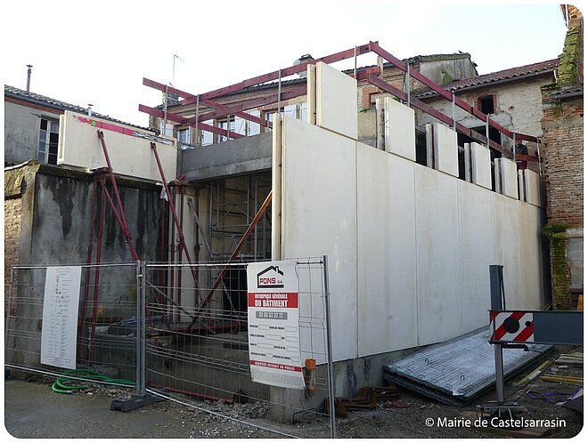 Construction de la nouvelle aile Construction de la nouvelle aile