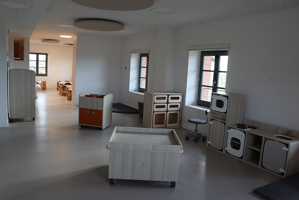 Installation du mobilier au Pôle enfance -2025