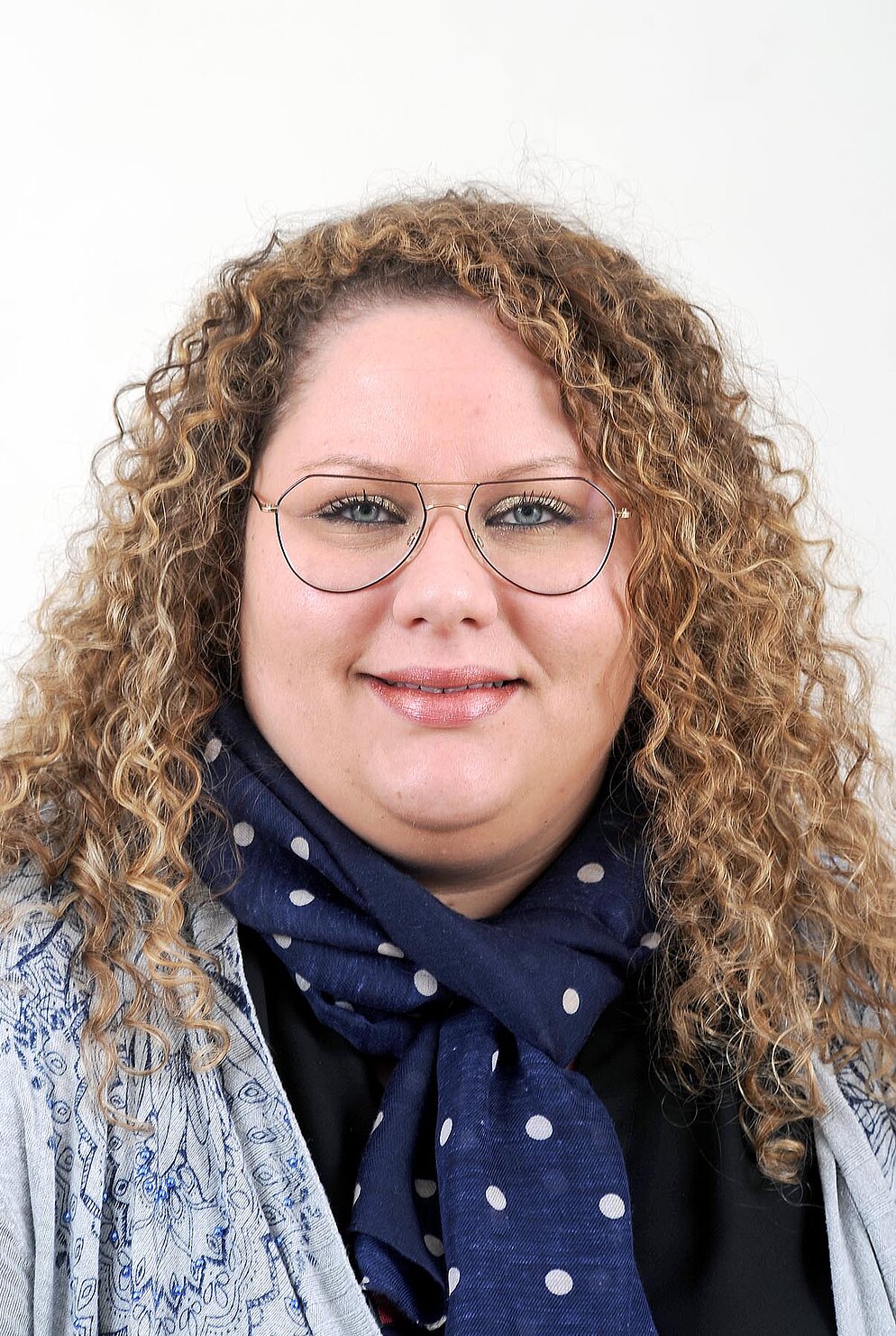 Portrait de face de Marie LUCAS MALVESTIO Portrait de face de Marie LUCAS MALVESTIO