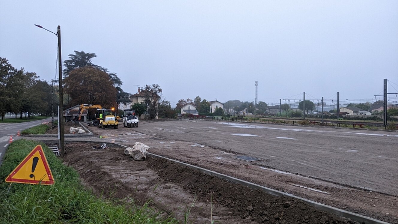 AMÉNAGEMENT DU PARKING PRÈS DE LA GARE