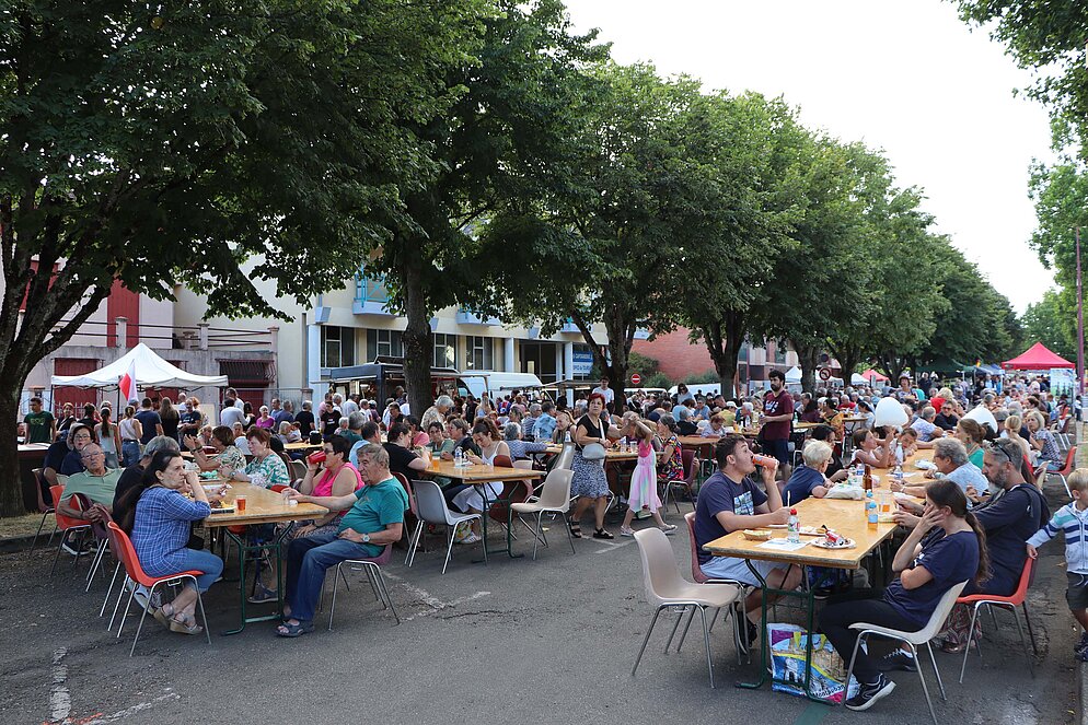 Marché nocturne Gourmand et Artisanal (photo 2025)