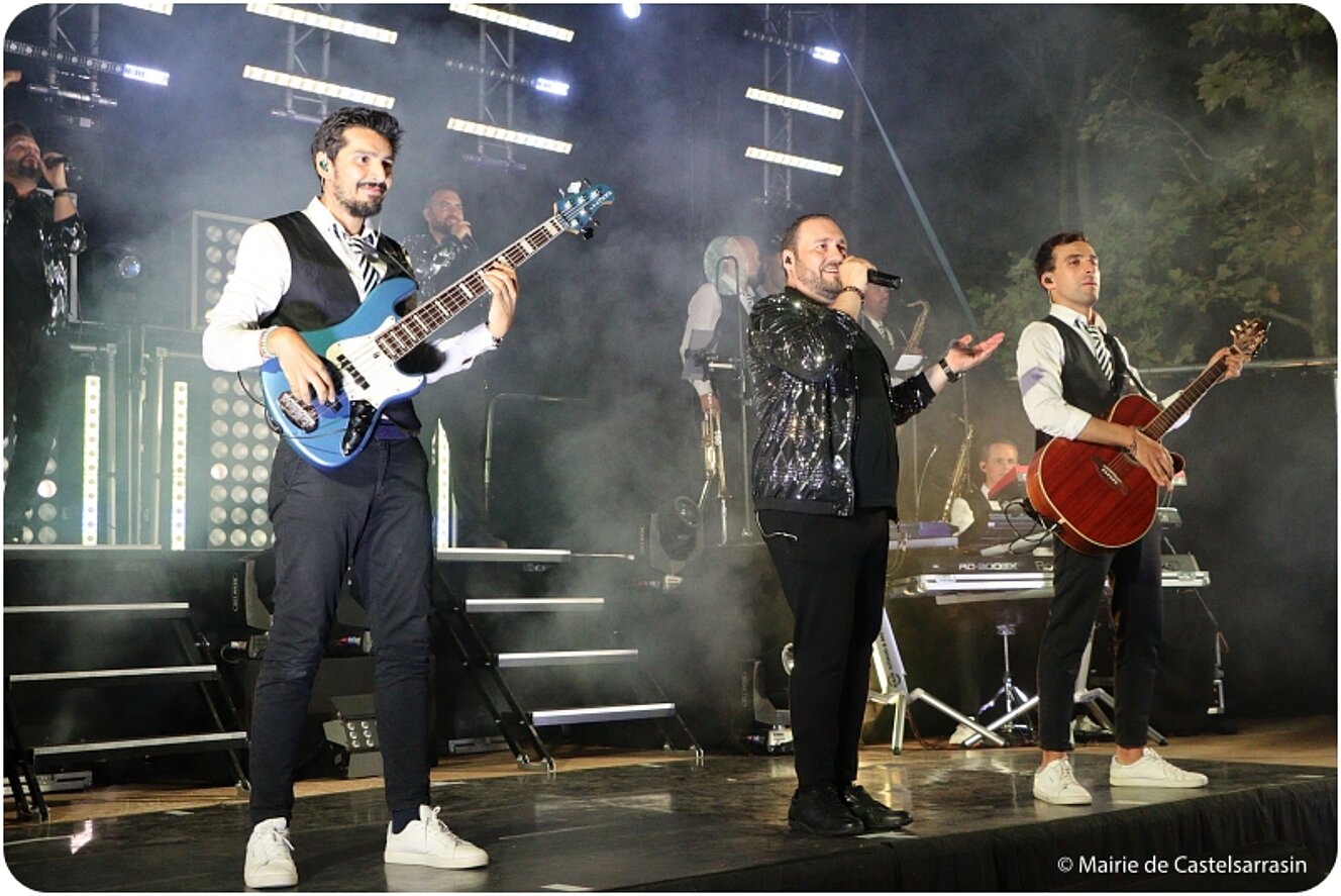 Fête de la Libération a la promenade du Château le mardi 20 août 2024 avec l'orchestre Newzik de Bruno Esposito