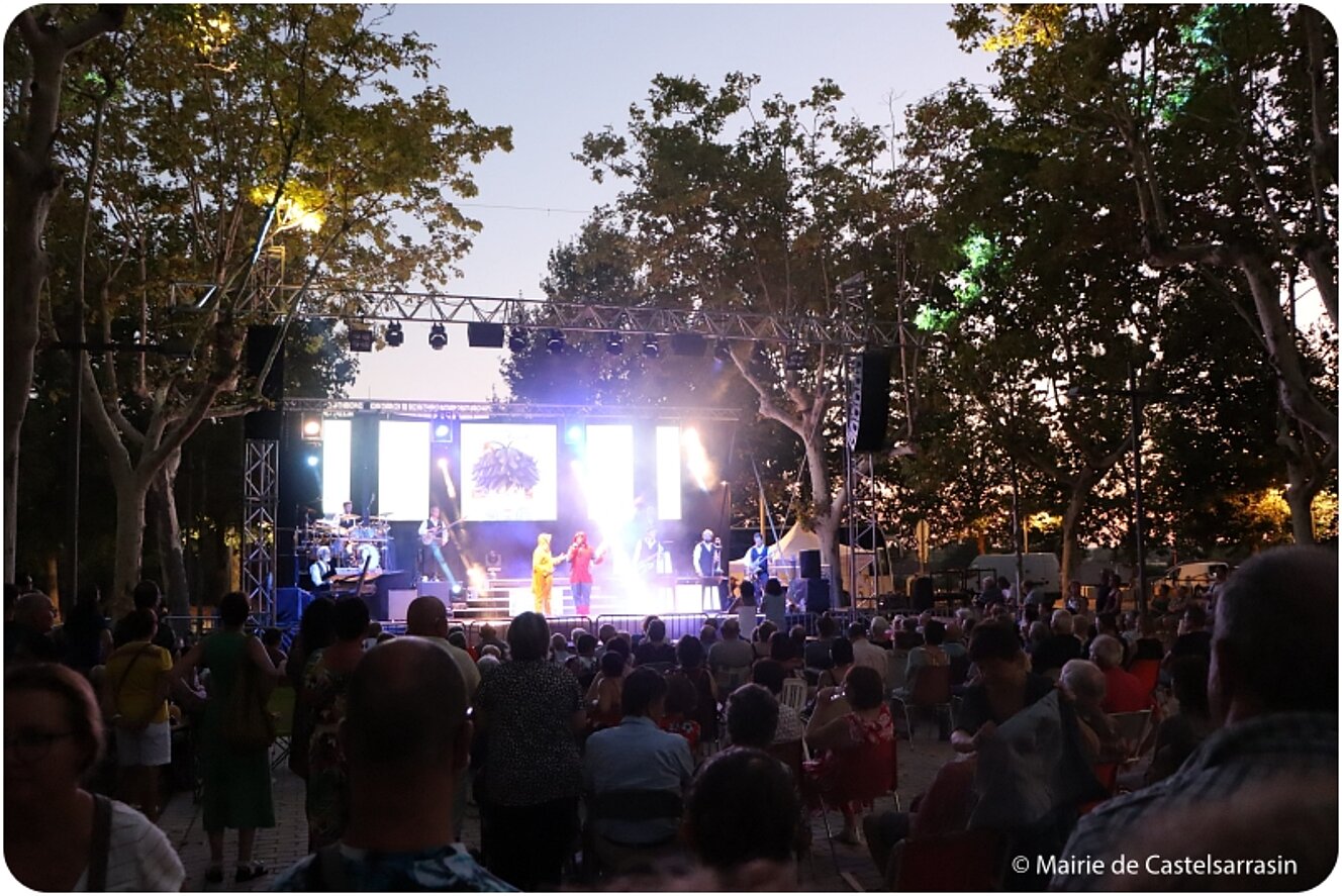 Fête de la Libération avec l'orchestre Jean Ribul - Dimanche 20 août 2023 - Promenade du Château