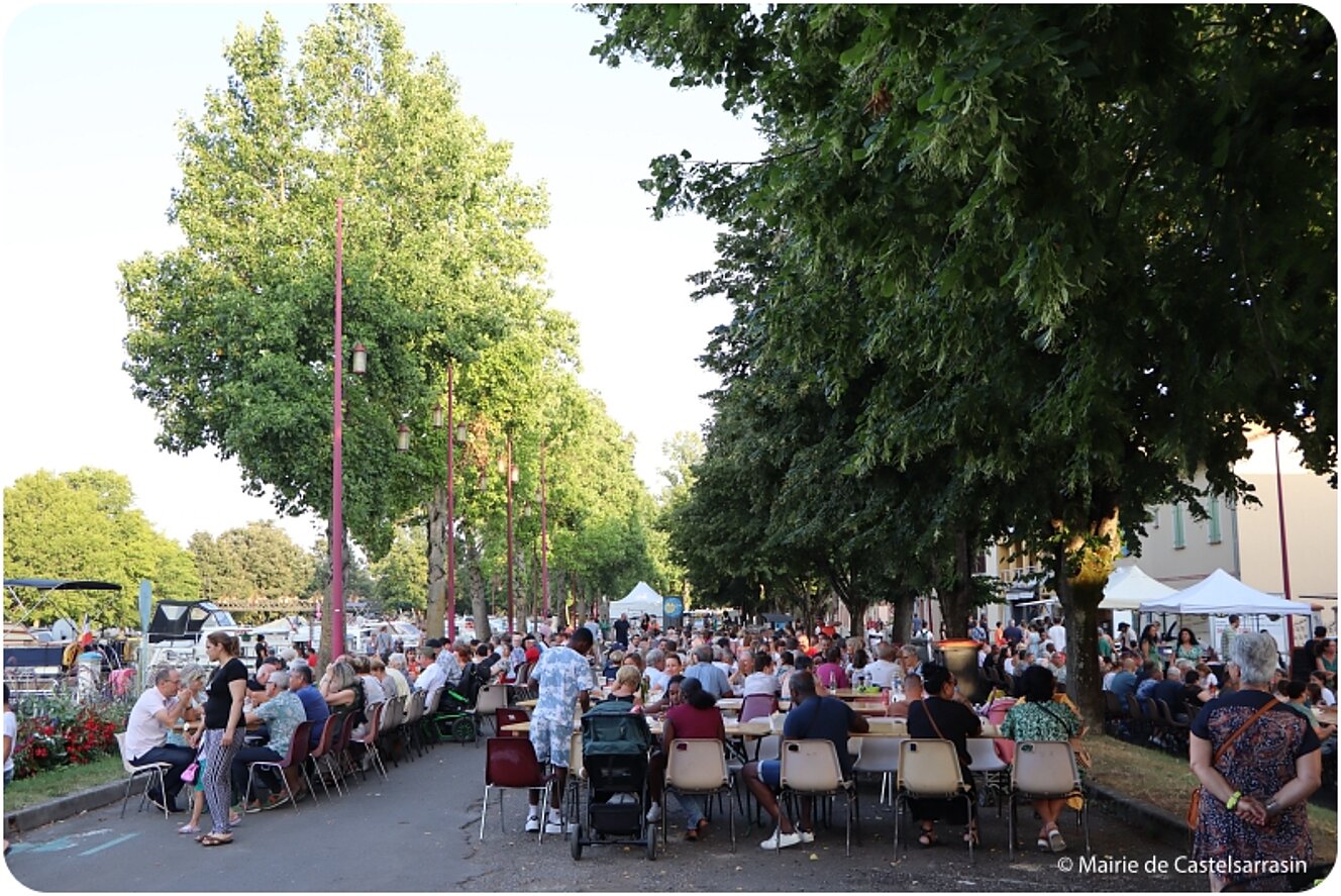 Festiv'été : Marché artisanal et Gourmand - Vendredi 2 aout 2024 au Port Jacques-Yves Cousteau avec le groupe JEYO