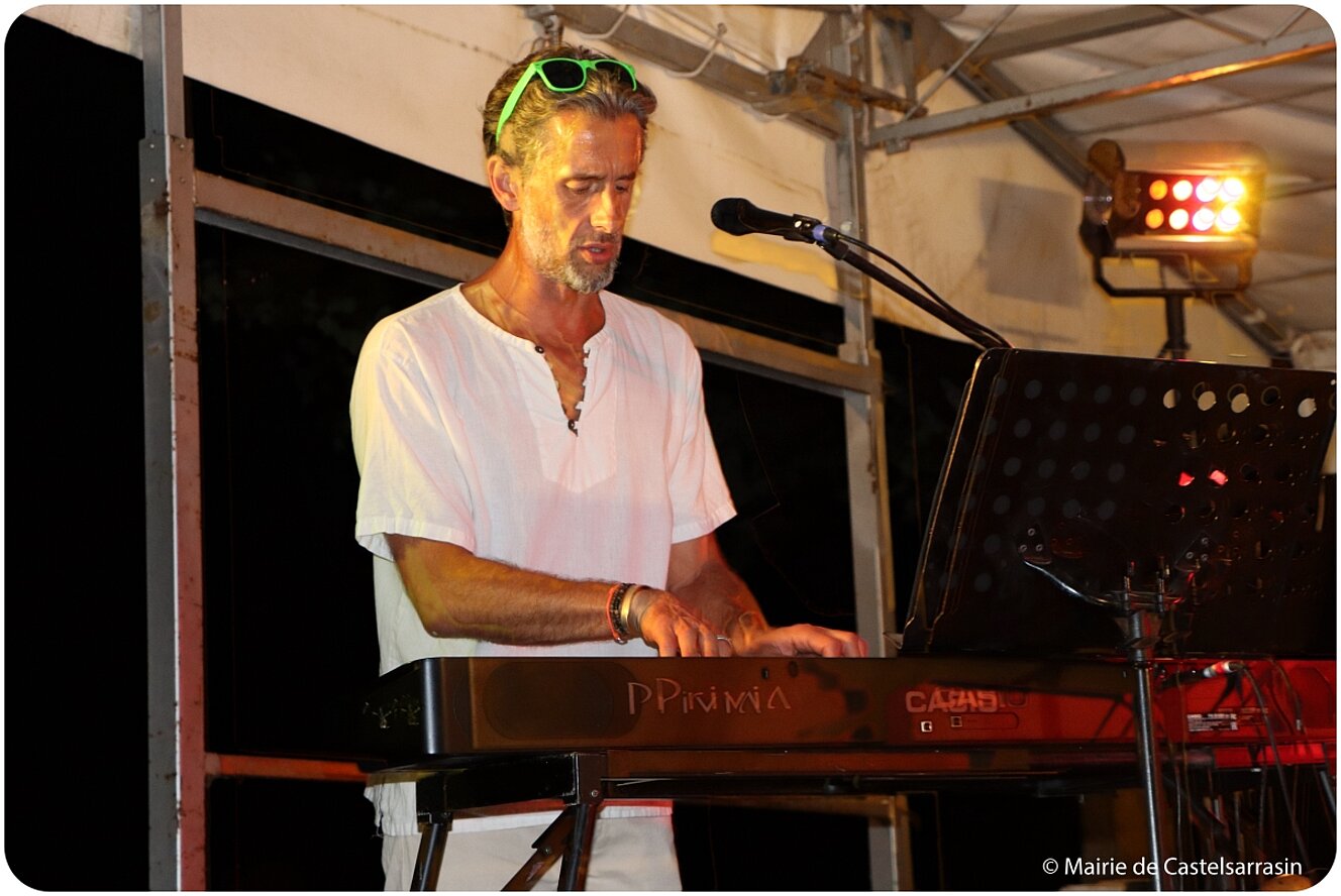 FESTIV'ÉTÉ 2025 - Marché Artisanal et Gourmand Vendredi 1er aout au Port Jacques-Yves Cousteau avec le groupe Loca Salsa