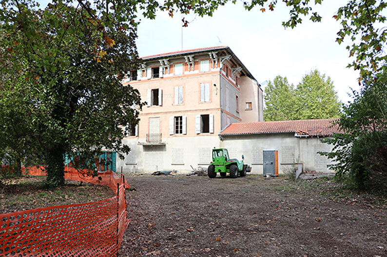 TRAVAUX DU PÔLE ENFANCE