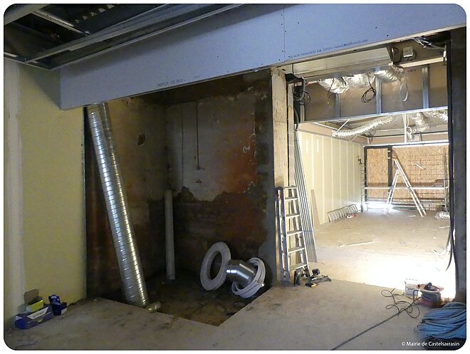 Intérieur du bâtiment en travaux Intérieur du bâtiment en travaux