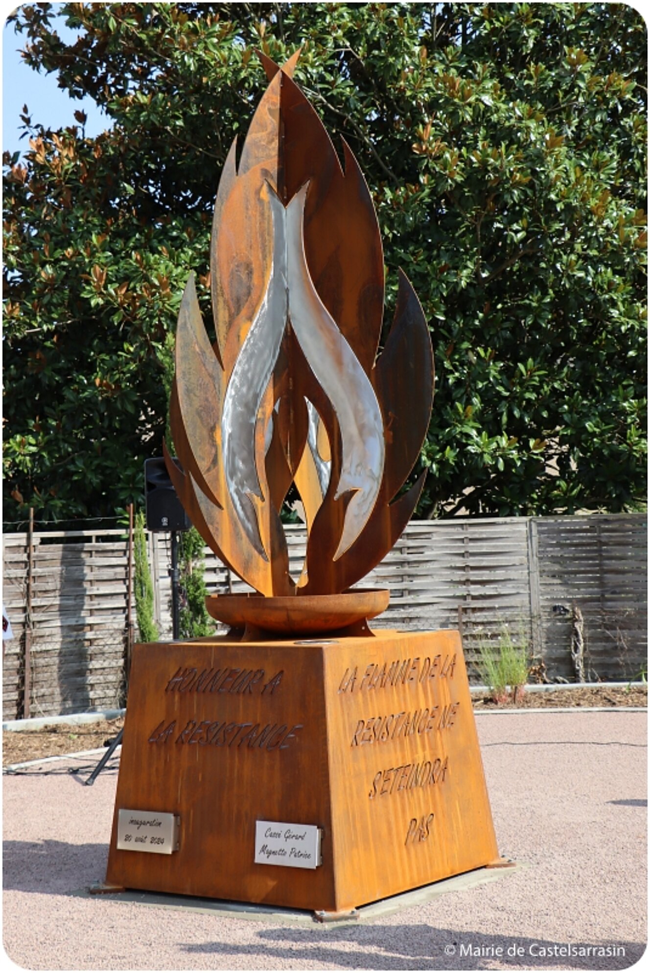 Inauguration de la stèle de la flamme de la Résistance à l'occasion des 80 ans de la Libération de Castelsarrasin le 20 aout 2024