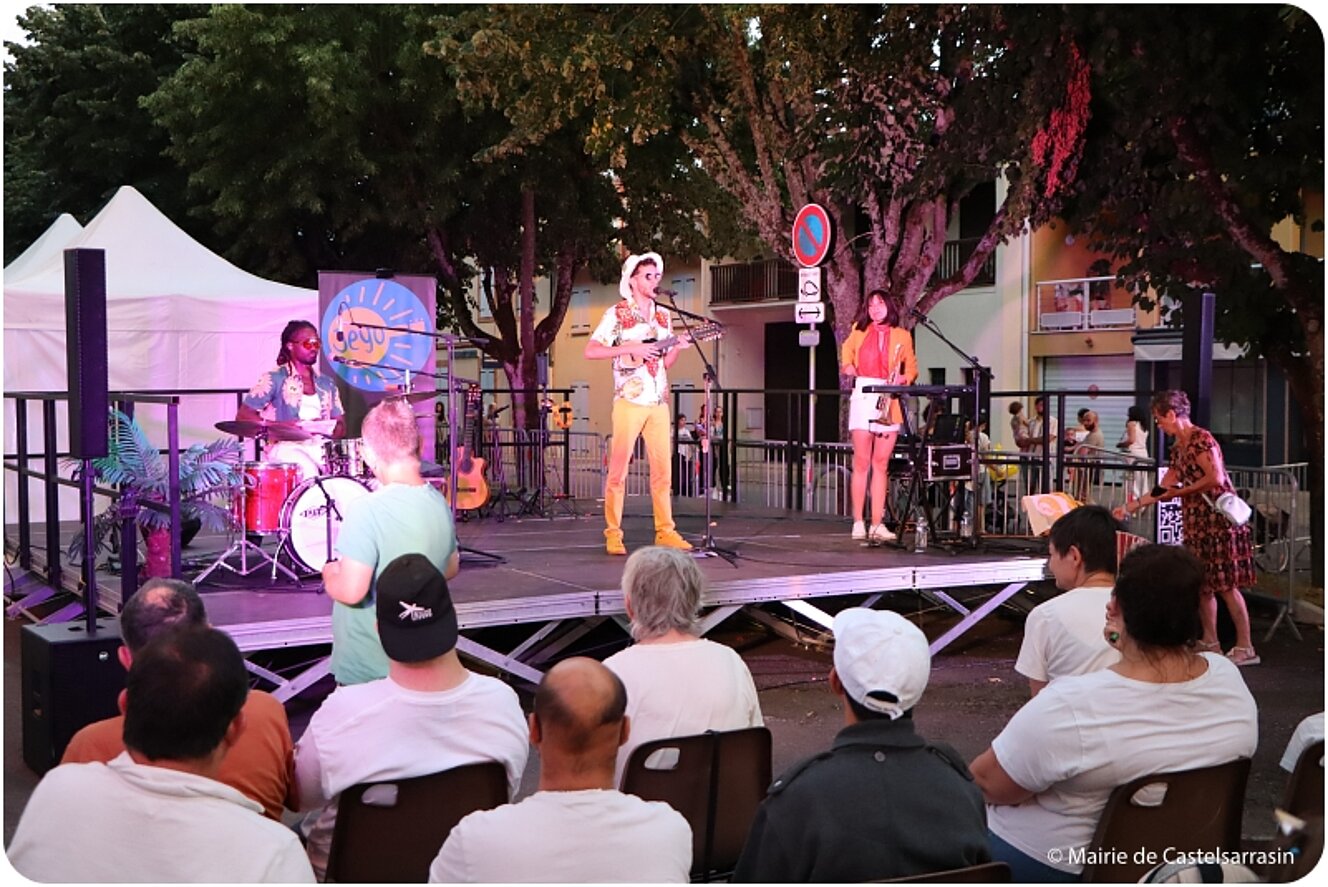 Festiv'été : Marché artisanal et Gourmand - Vendredi 2 aout 2024 au Port Jacques-Yves Cousteau avec le groupe JEYO