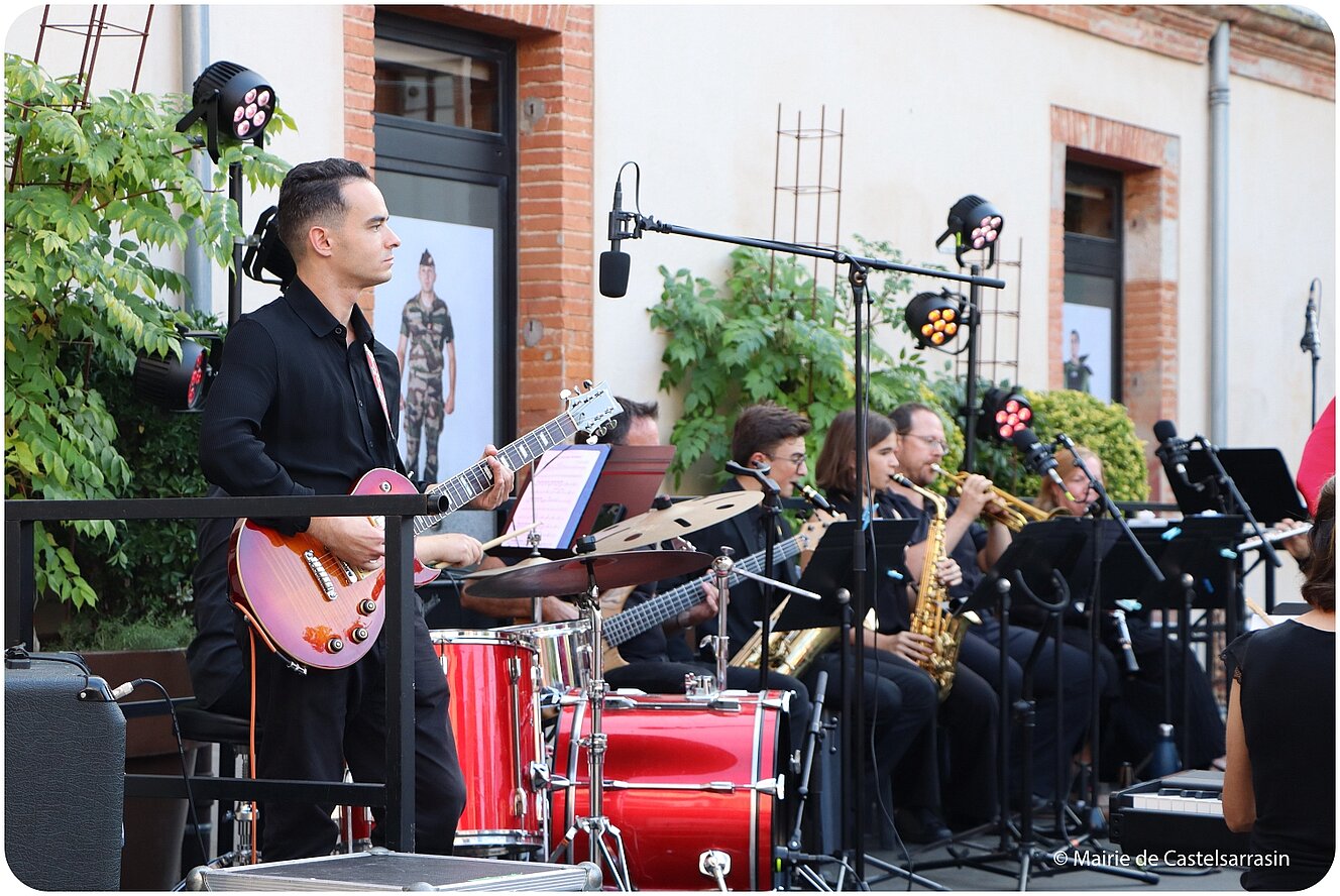 Concert Ecole municipale de musique et Exposition photos de Florence AT • Au square Jean-Pierre Berrié, samedi 20 septembre 2025