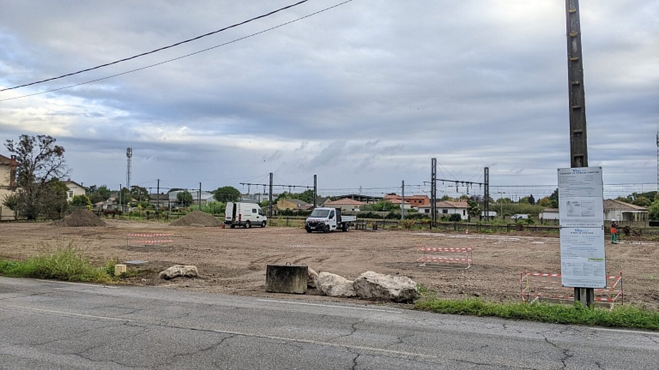 AMÉNAGEMENT DU PARKING PRÈS DE LA GARE