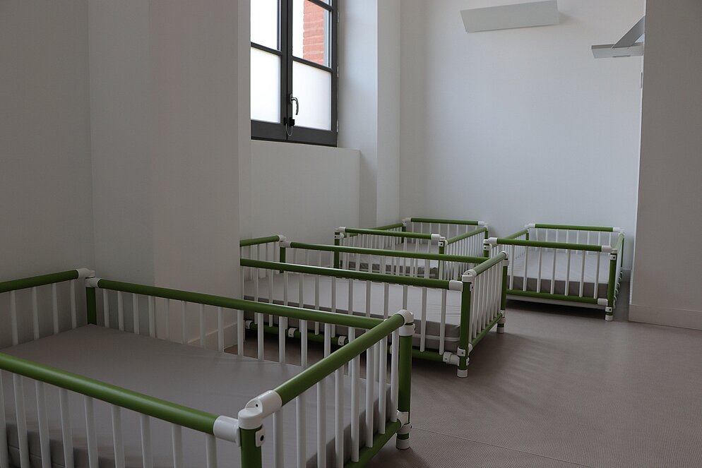 Installation du mobilier au Pôle enfance -2025