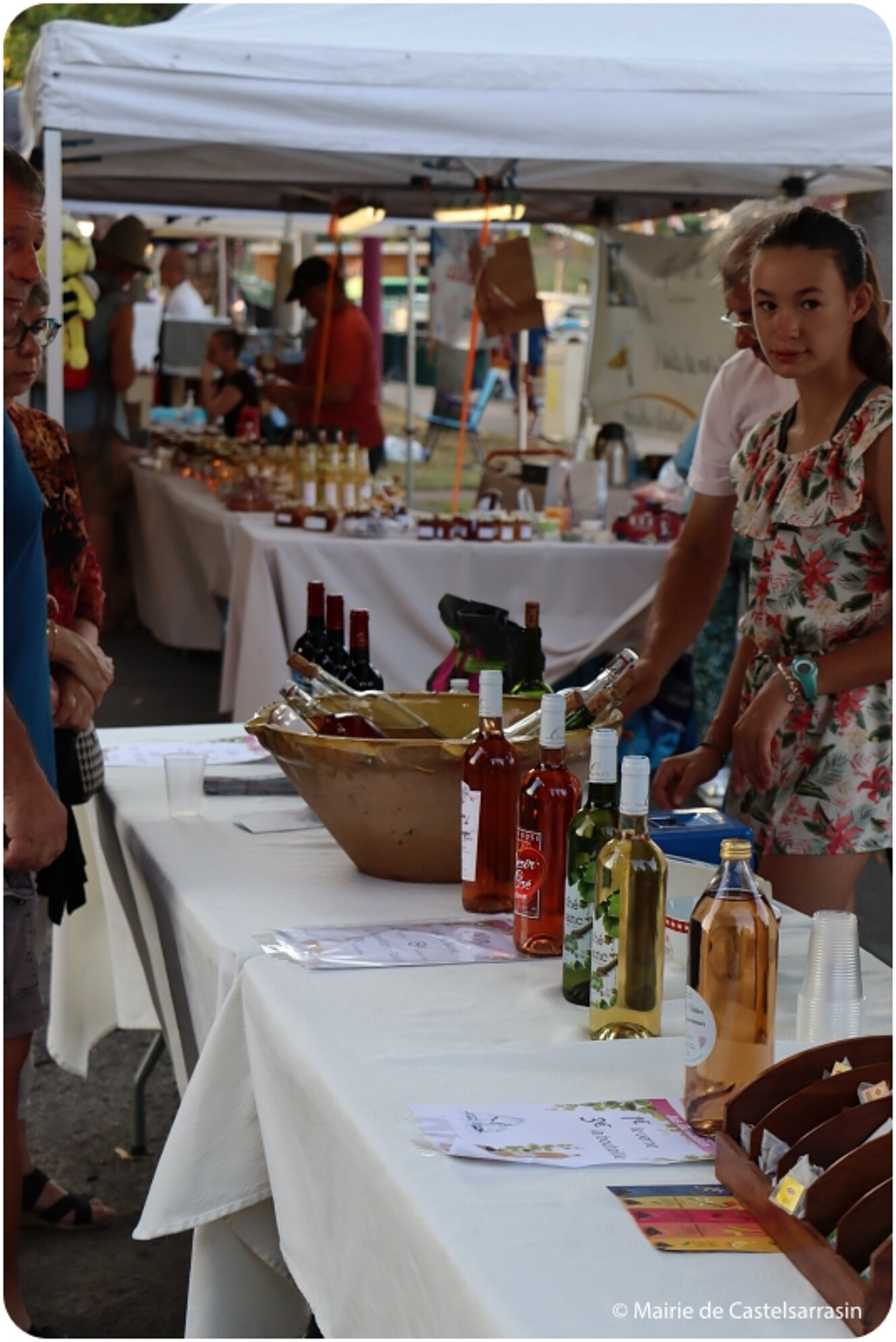 Festiv'été : Marché artisanal et Gourmand - Vendredi 2 aout 2024 au Port Jacques-Yves Cousteau avec le groupe JEYO