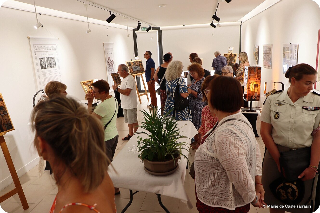 Photos du vernissage de l'exposition "La lettre dans tous es états" de l'artiste Philippe LANDRY (1er juillet 2025)