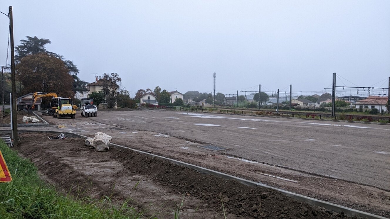 AMÉNAGEMENT DU PARKING PRÈS DE LA GARE