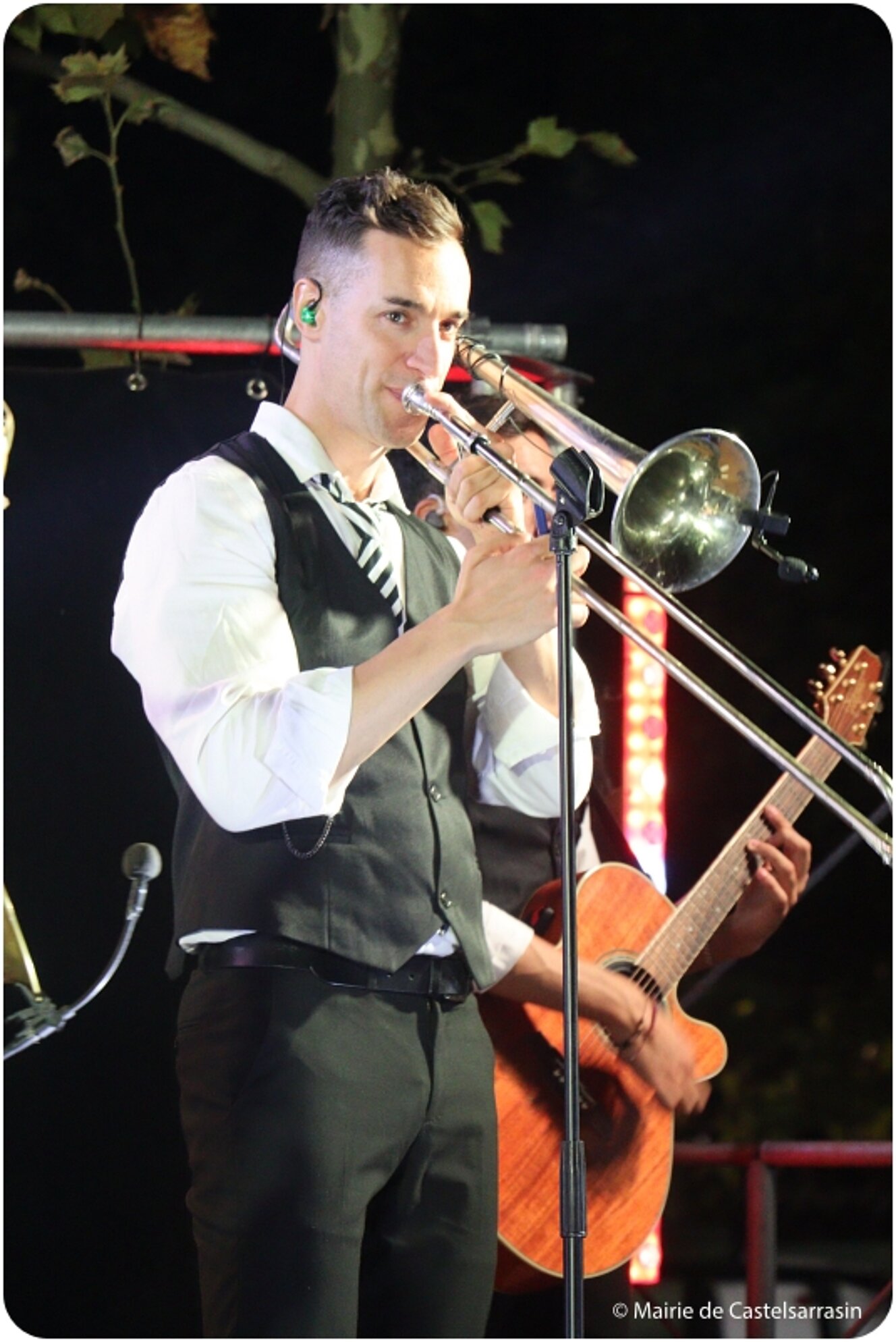 Fête de la Libération a la promenade du Château le mardi 20 août 2024 avec l'orchestre Newzik de Bruno Esposito