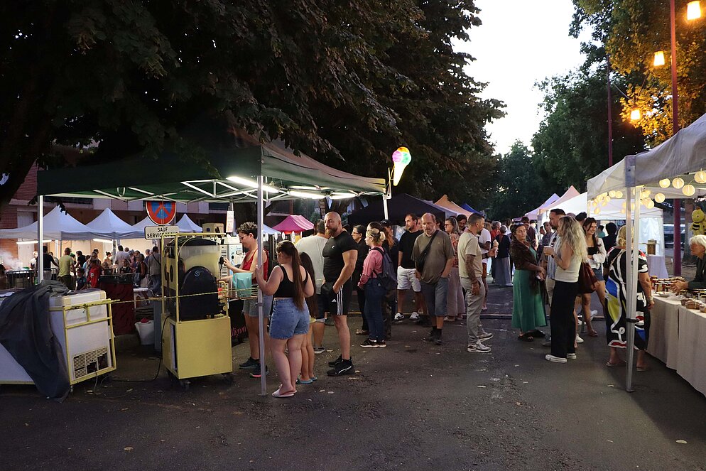 Marché nocturne Gourmand et Artisanal (photo 2025)