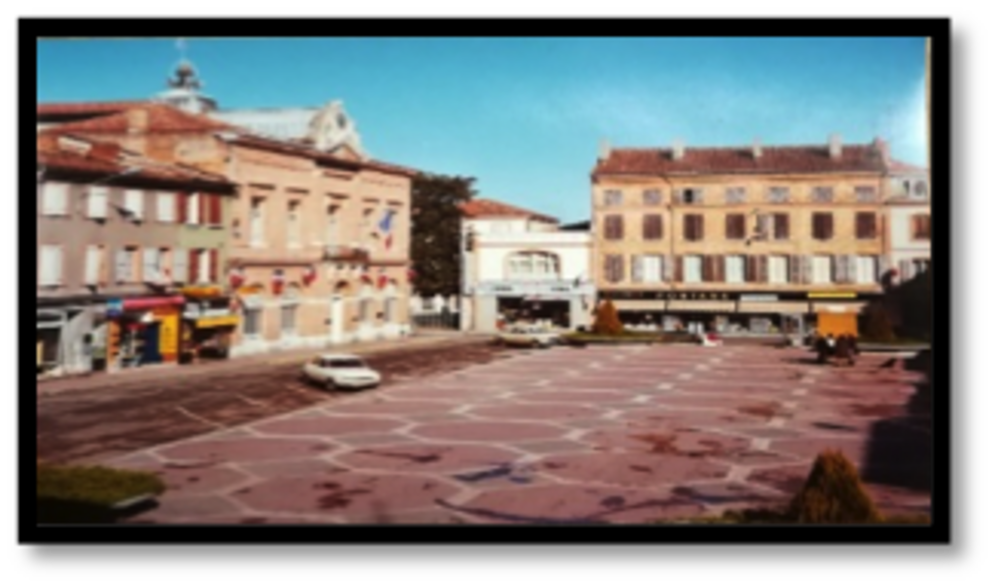 Photographie d'archive en couleur de la place de la liberté sans halle Photographie d'archive en couleur de la place de la liberté sans halle