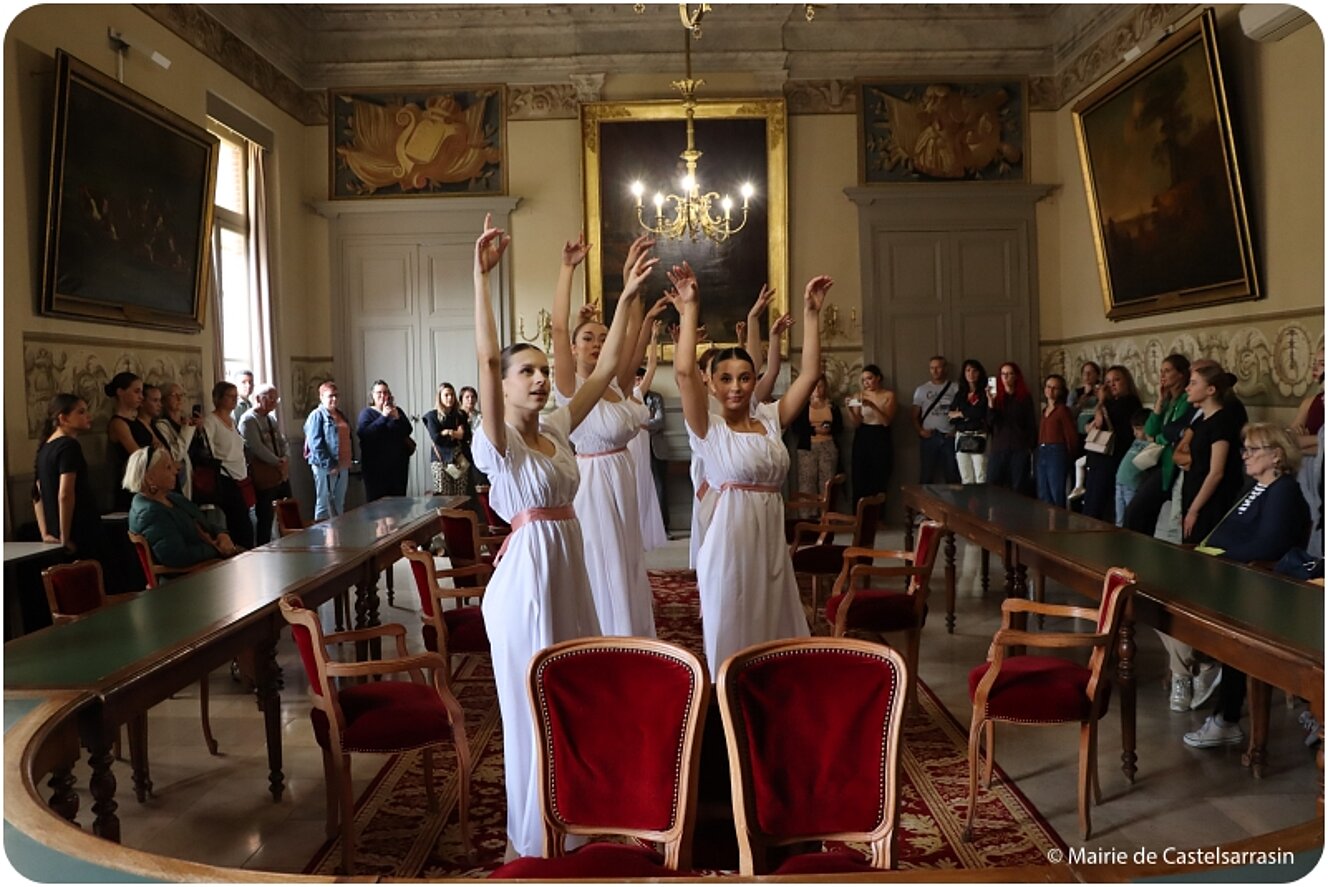 Bicentenaire de l'Hôtel de Ville : Impromptus dansés
