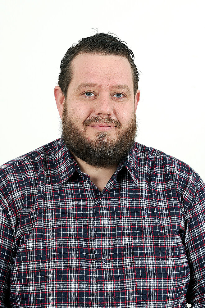 Portrait de face de Monsieur Jérémi NOUGAREDE