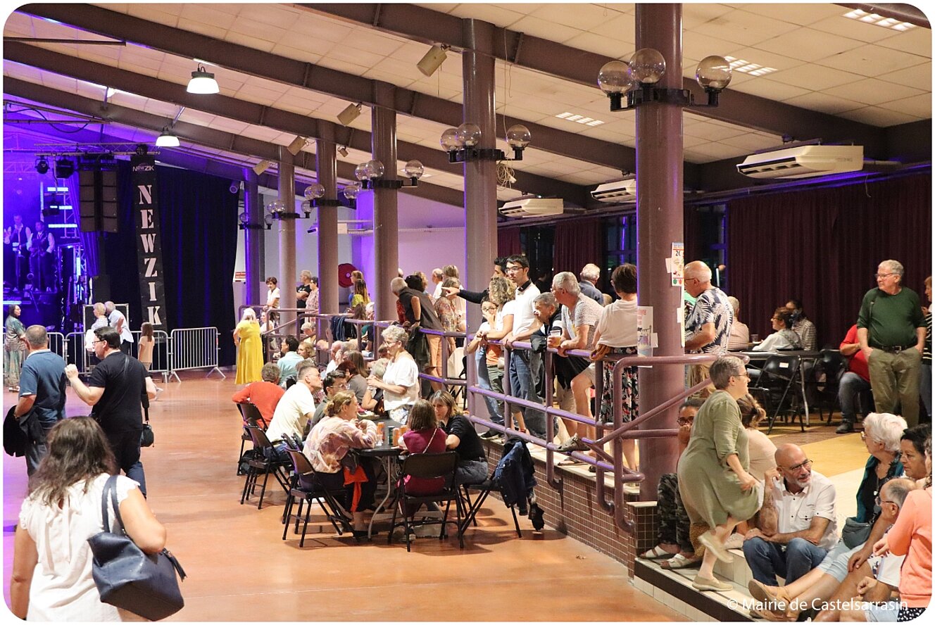 FESTIV'ÉTÉ | FÊTE DE LA LIBÉRATION AVEC L'ORCHESTRE NEWZIK - Mercredi 20 août 2025 - Salle Jean Moulin