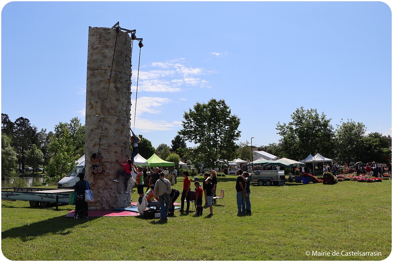 Arts en Fleurs 2025 au parc de Clairefont à Castelsarrasin