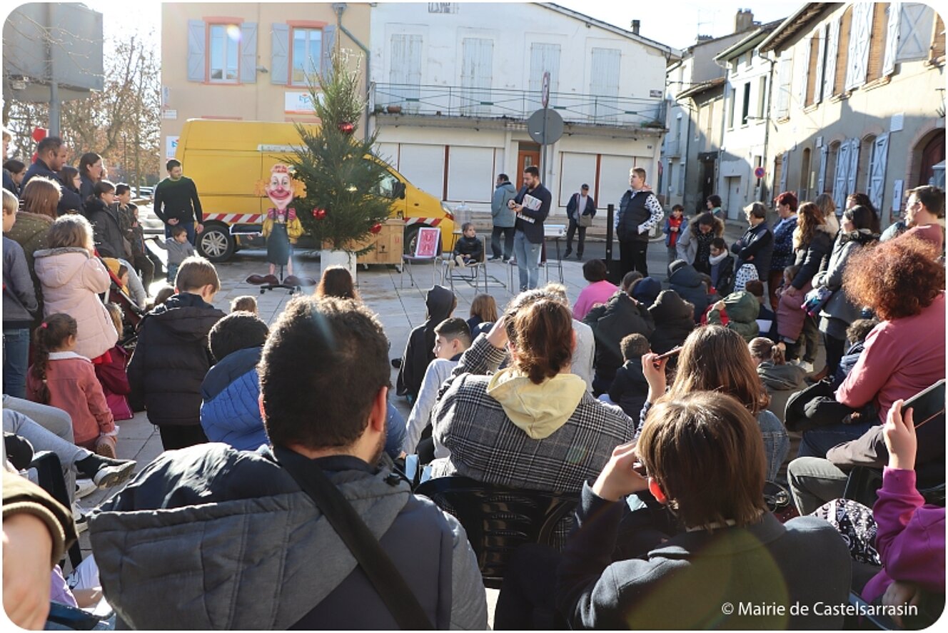 Magicien Jérémy Canto pour les Fêtes de Noël à Castelsarrasin