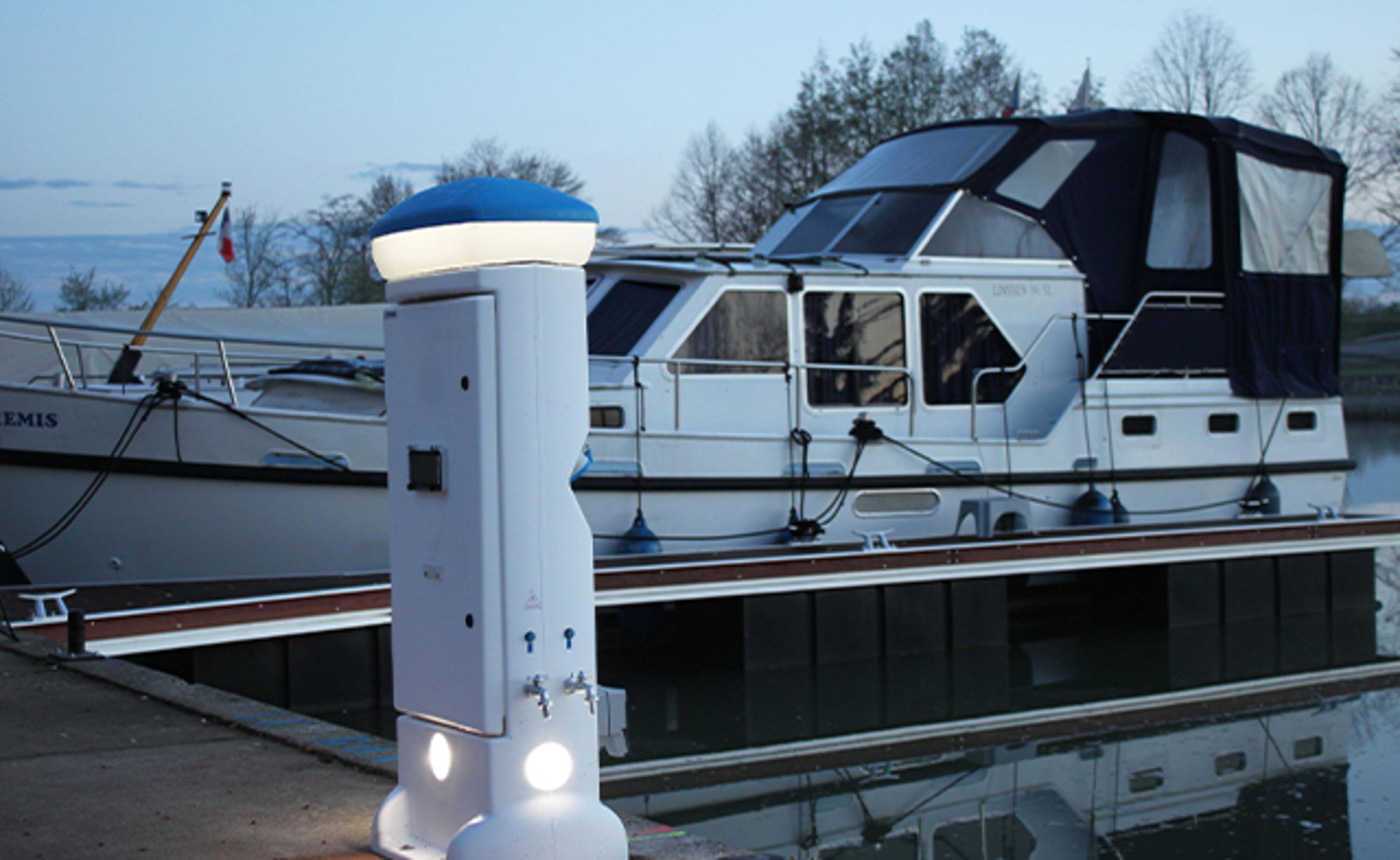 Borne extérieure permettant d'acheter des forfaits Borne extérieure permettant d'acheter des forfaits