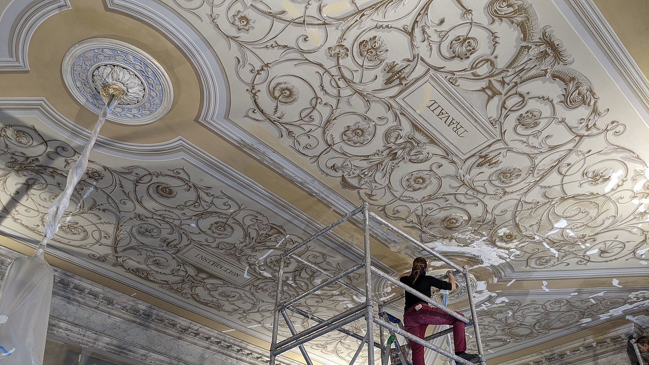 Rénovation plafond salon Henri Pottevin, salle des mariages