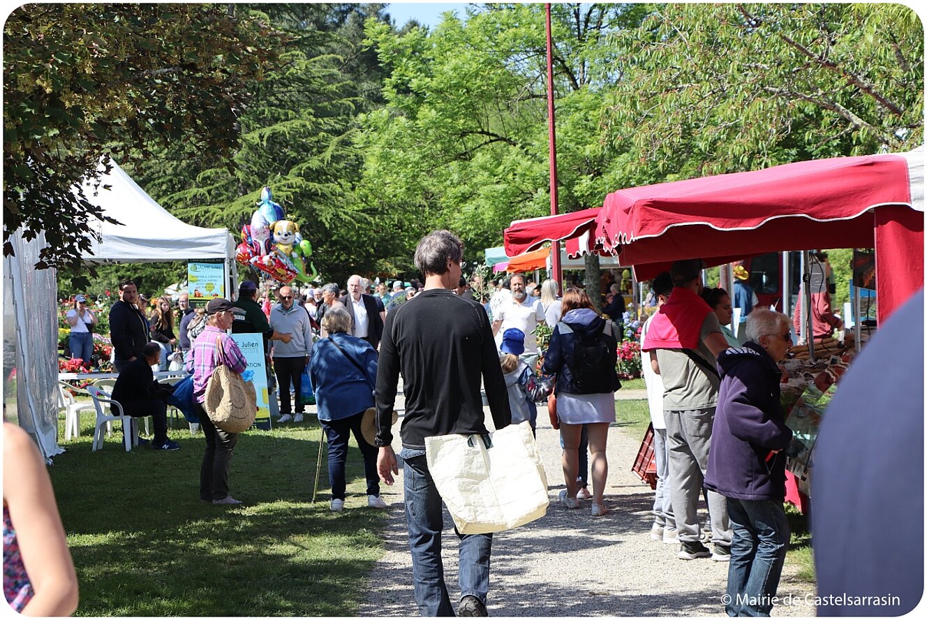Arts en Fleurs 2025 au parc de Clairefont à Castelsarrasin