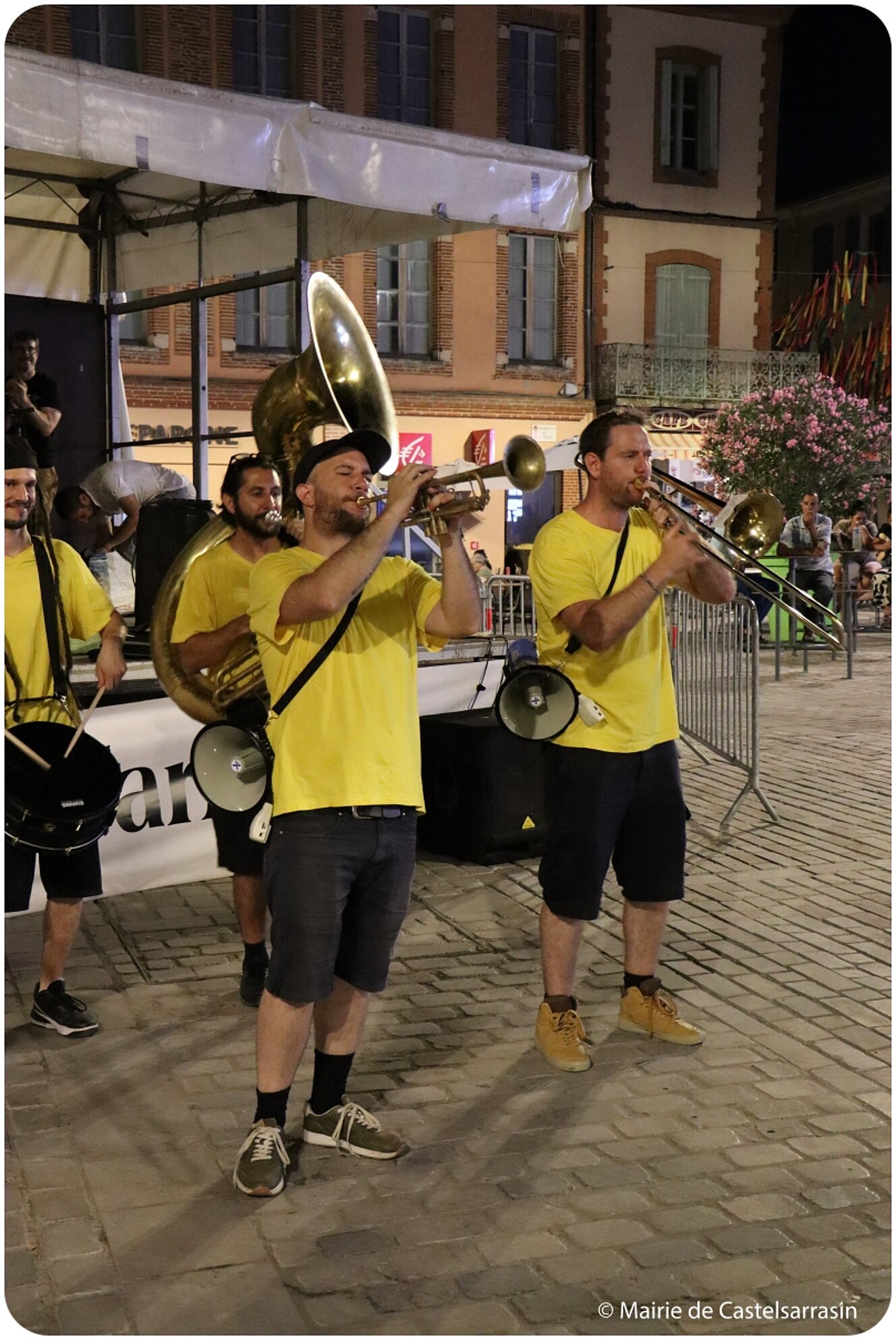 FESTIV'ÉTÉ - Soirée Festive Place de la Liberté - Vendredi 4 juillet 2025