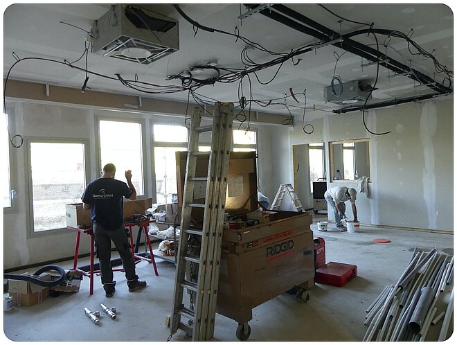 Visite du chantier par les membres du Comité de pilotage Visite du chantier par les membres du Comité de pilotage