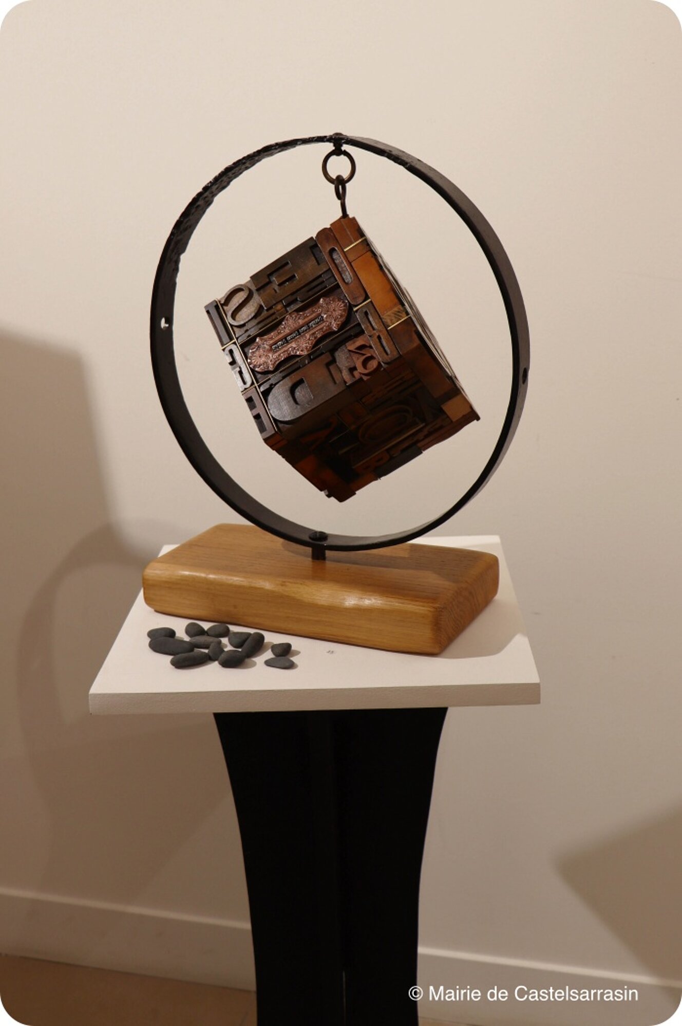 Photos du vernissage de l'exposition "La lettre dans tous es états" de l'artiste Philippe LANDRY (1er juillet 2025)