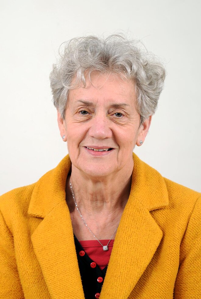 Portrait de face de Madame Tressens Portrait de face de Madame Tressens