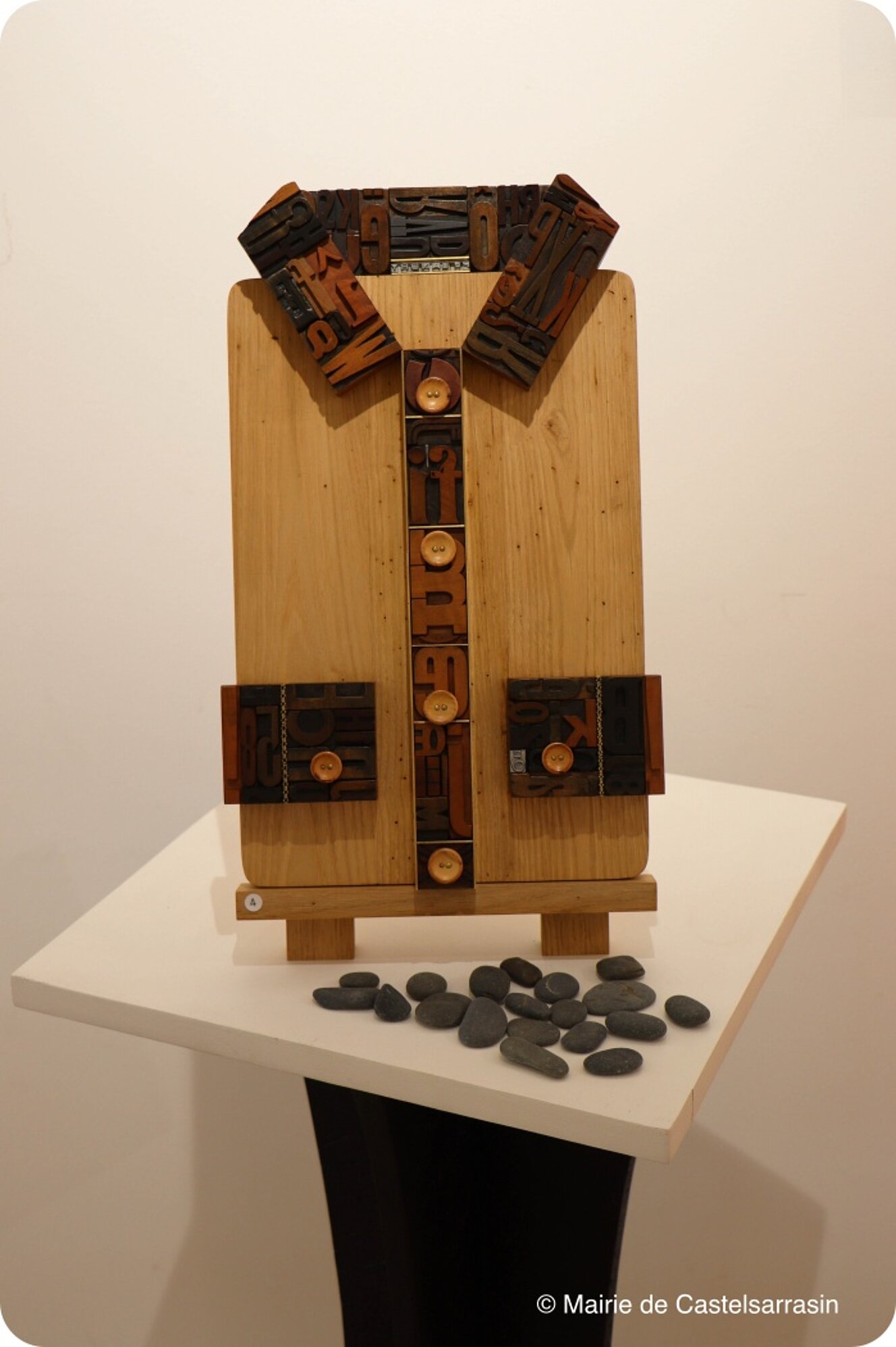 Photos du vernissage de l'exposition "La lettre dans tous es états" de l'artiste Philippe LANDRY (1er juillet 2025)