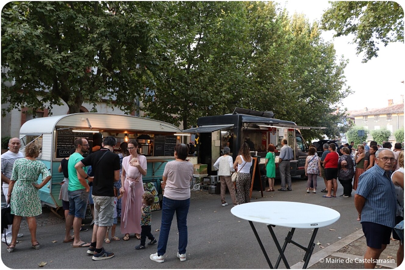 Fête de la Libération a la promenade du Château le mardi 20 août 2024 avec l'orchestre Newzik de Bruno Esposito