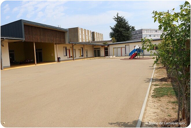 Photos des travaux de l'école maternelle Eugène Redon au mois de juillet 2022 Photos des travaux de l'école maternelle Eugène Redon au mois de juillet 2022